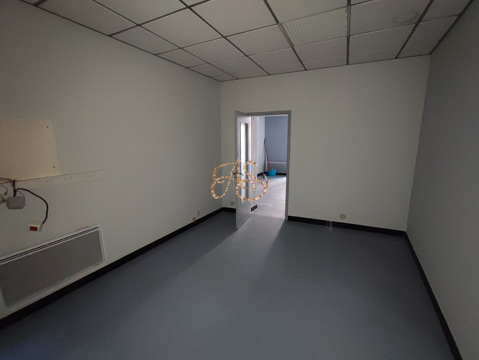 Image_, Local professionnel, Saint-Gilles, ref :618